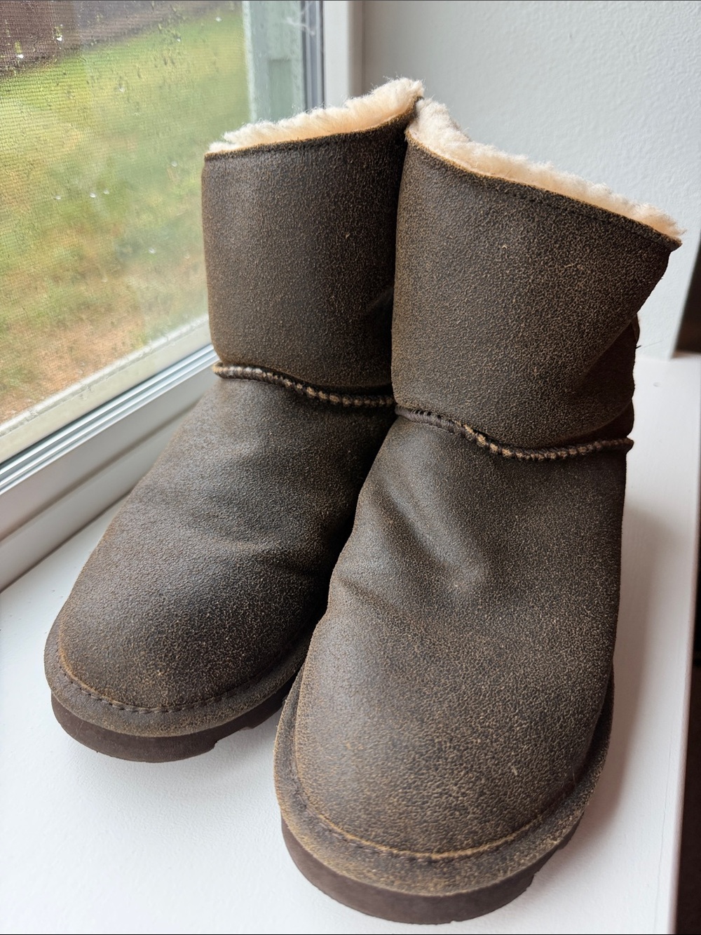 Bear paw boots